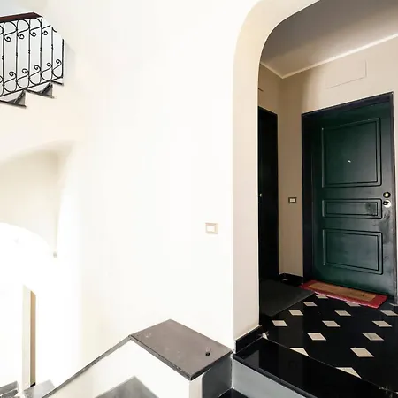 Vico Nuovo Nunziata Апартаменты Генуя